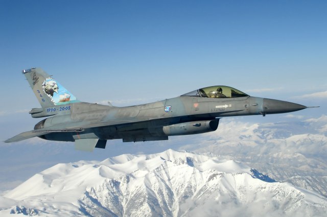 F-16