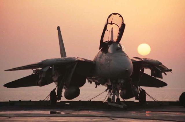 f-14-gul-sunrise2