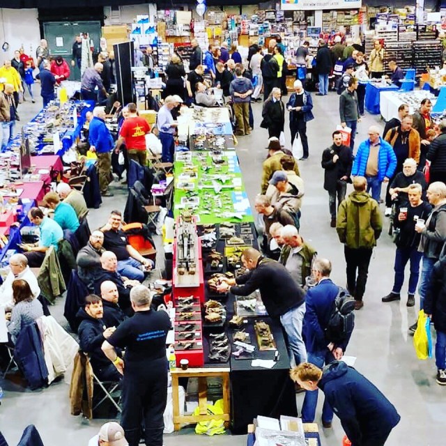 D675D5C3-9060-4AAD-857E-292D9C4B9CD3