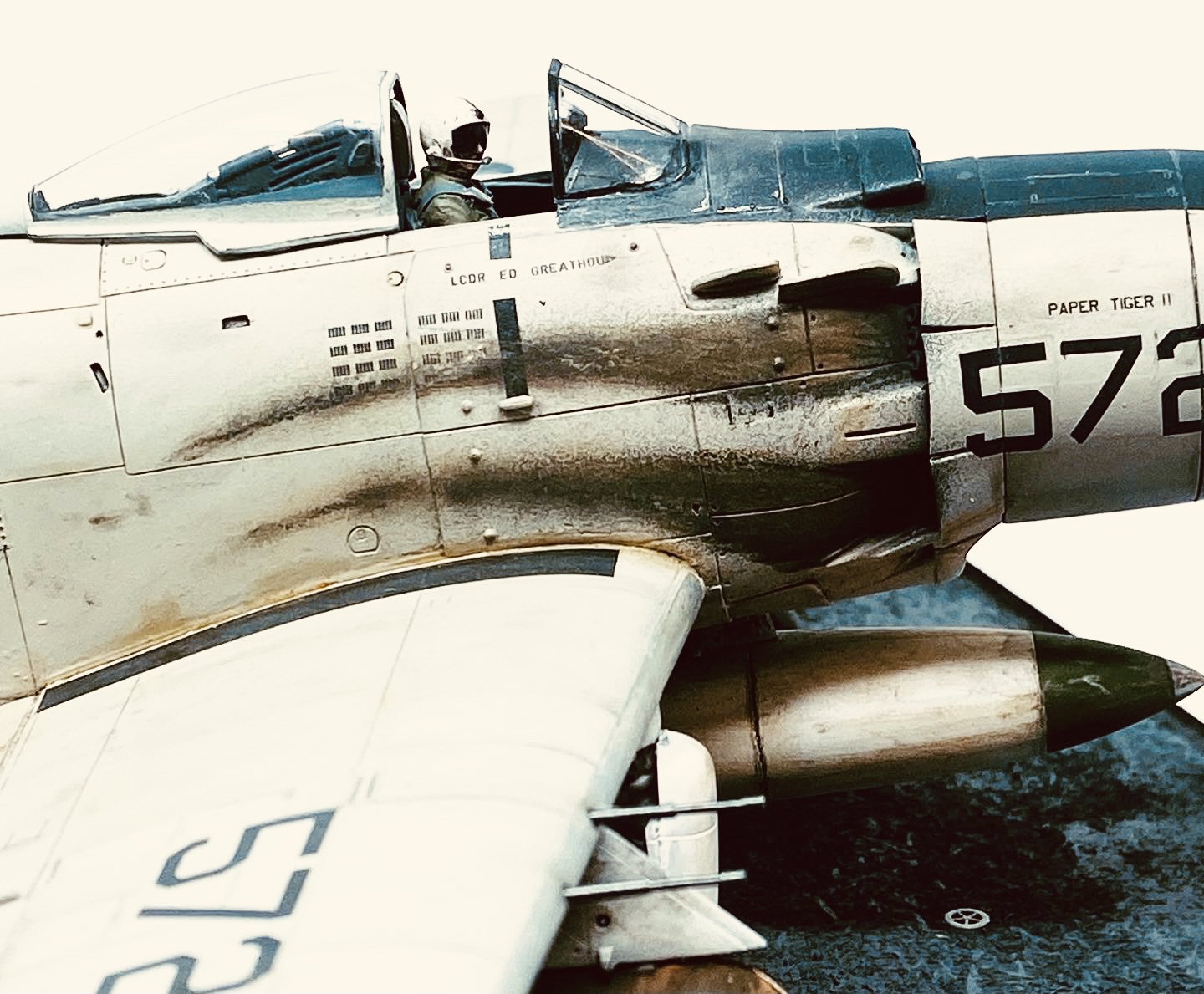 Christmas〜！A-1Hスカイレイダー　ペーパータイガーII A-1H Skyradier VA-25, USS Midway Oct 1965 