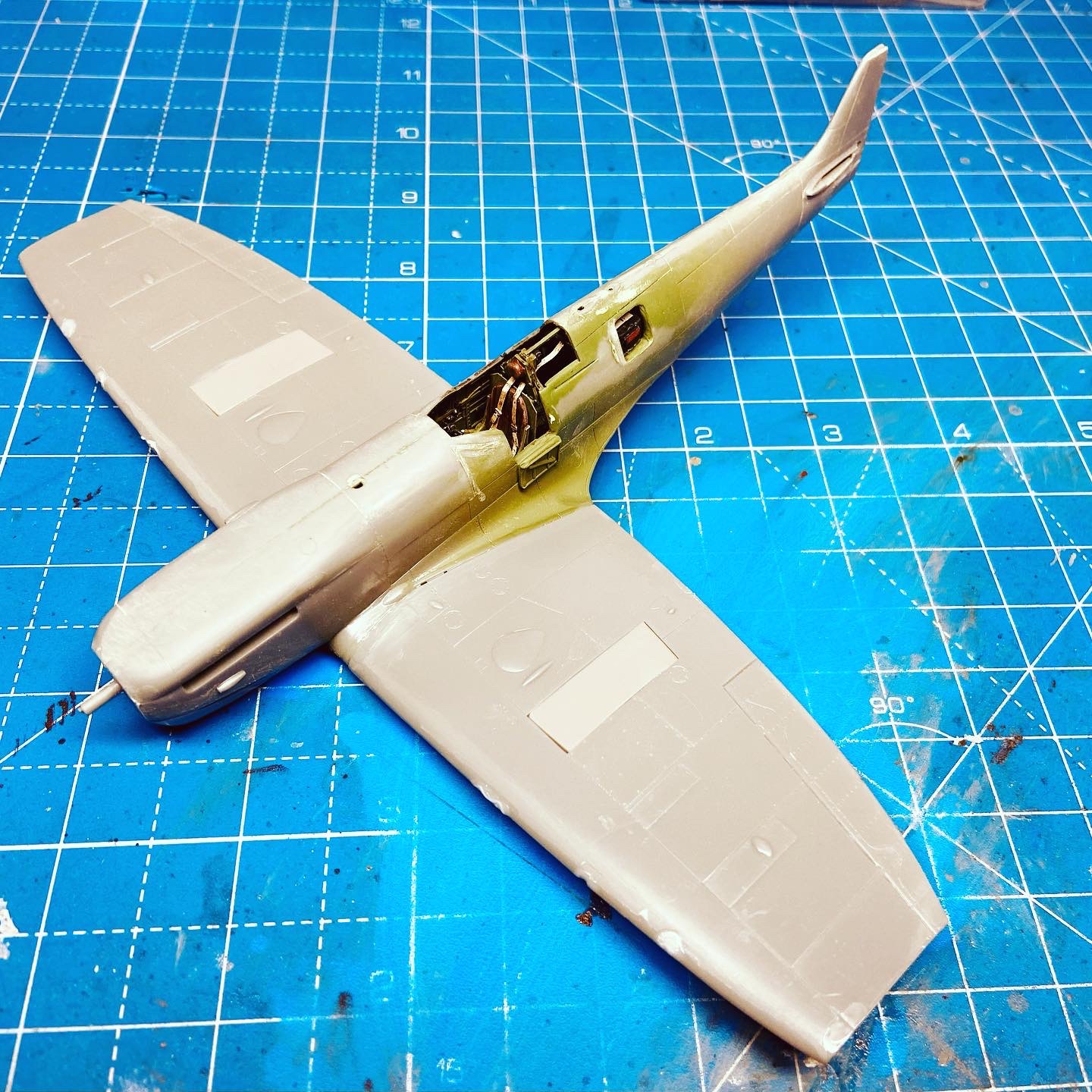 SPITFIRE PR Mk.XI – THE SCALE MODEL HANGAR